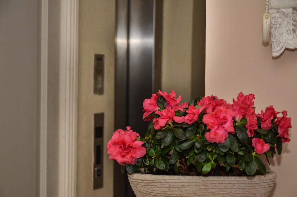 Omer Hayyam Suites Istanbul Luaran gambar